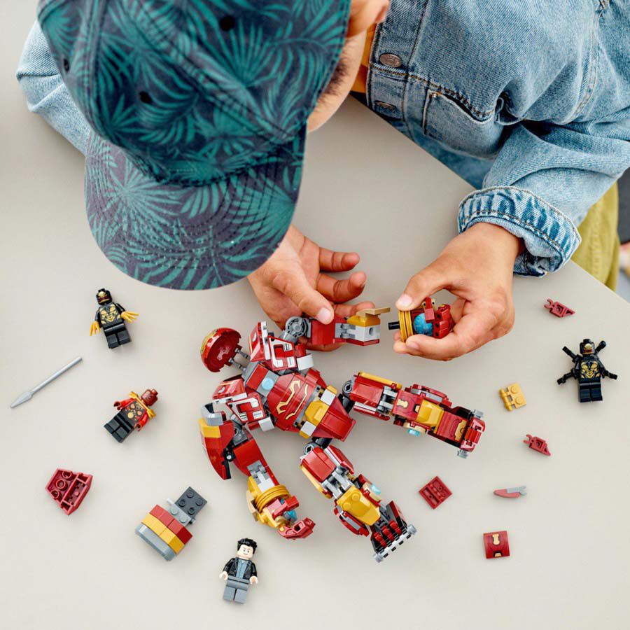 Best Buy: LEGO Marvel The Hulkbuster: The Battle of Wakanda 76247 6427726