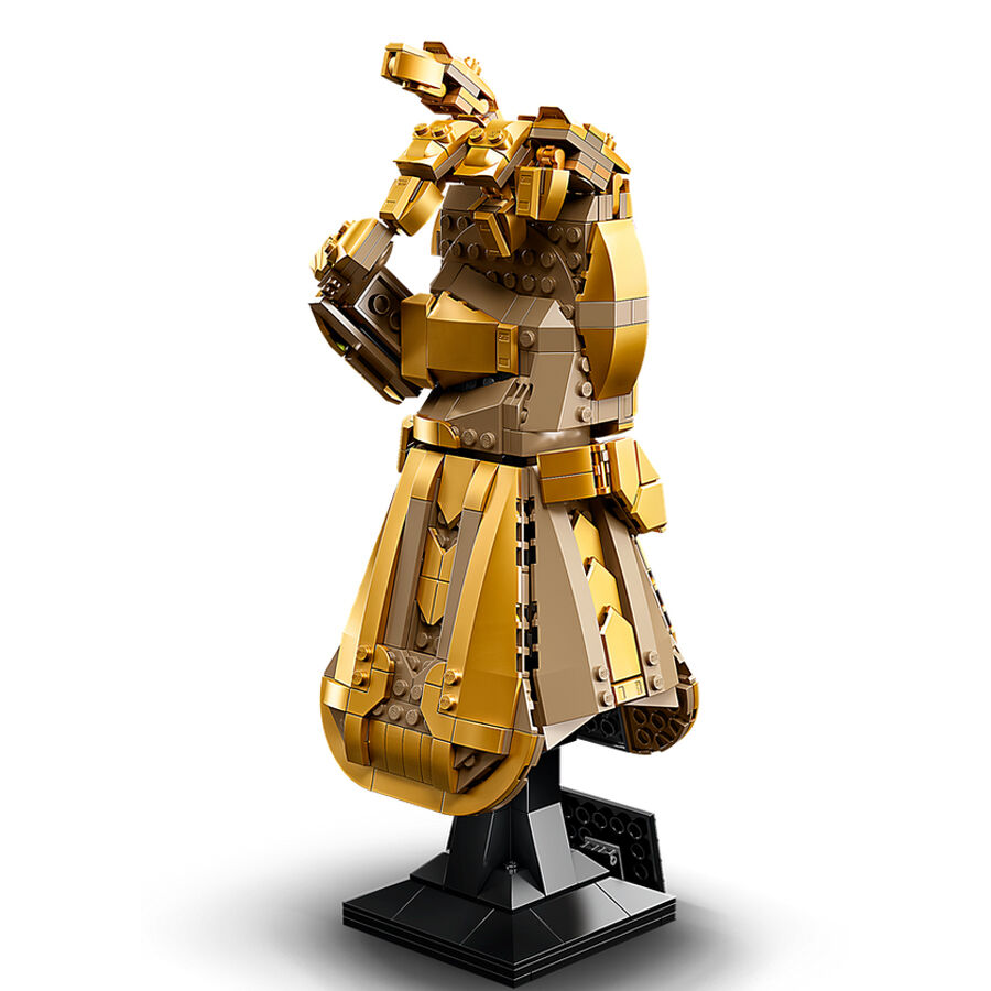 Thanos infinity gauntlet toys r us hotsell