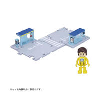 Tomica Town Bus Stop With Passenger