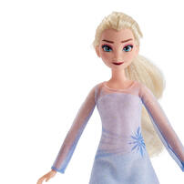 Disney Frozen 2 Elsa Fashion Doll And Nokk Figure