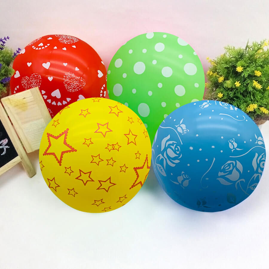 Toys r us balloons store