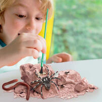 4M Kidz Labs Creepy Crawly Digging Kit