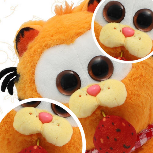 Garfield Family - Blown plastic dragon