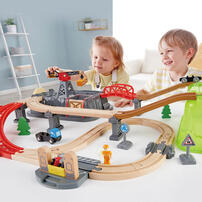 Hape Railway Bucket-Builder-Set With Battery Powered Locomotive